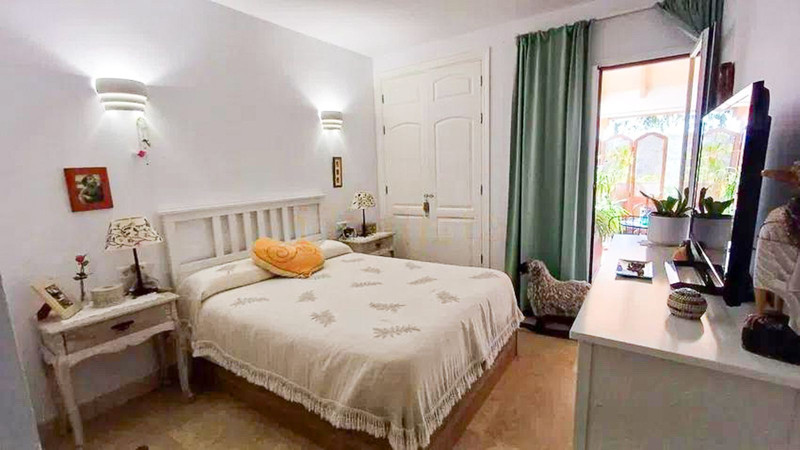 Elviria R5317684 (5) Elviria R5317684 (5)