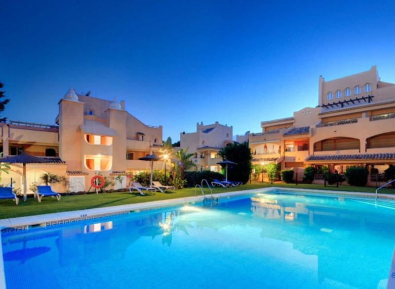 Elviria R5317684 Elviria R5317684