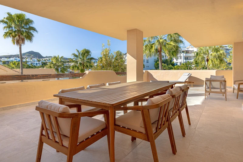 Ground Floor Apartment for sale in Benahavís, Benahavís 1